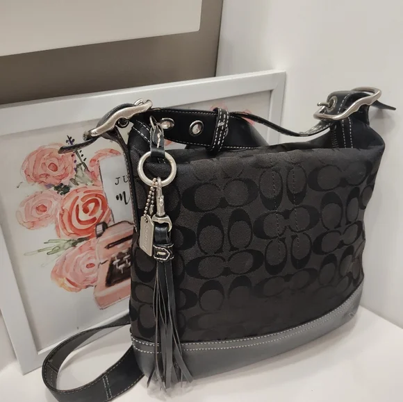 Vintage Y2K Coach Hailey #9362 Signature Monogram Canvas & Leather Crossbody Bag - Picture 5 of 16